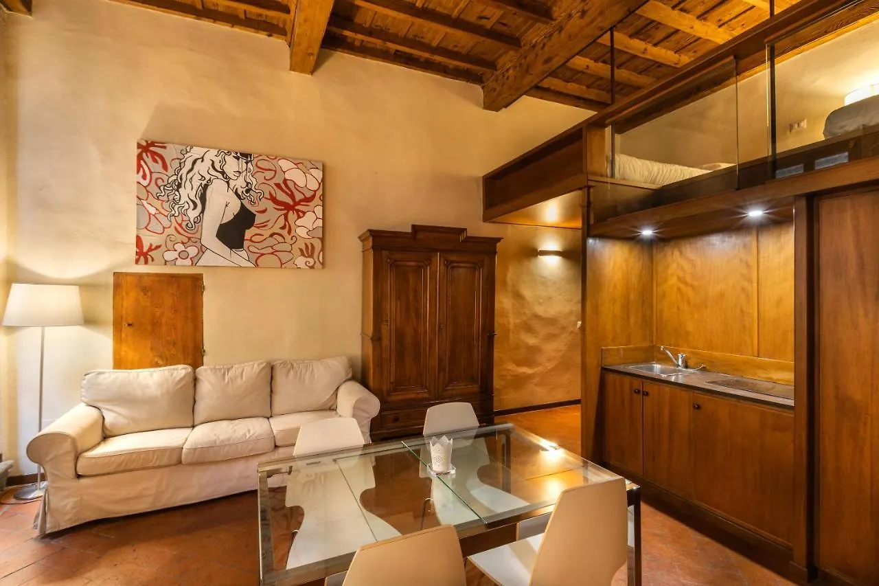 Ponte Vecchio & Maggio Jewel Loft Apartment Florence