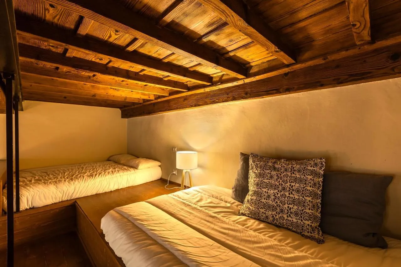 Ponte Vecchio & Maggio Jewel Loft Apartment Florence Italy